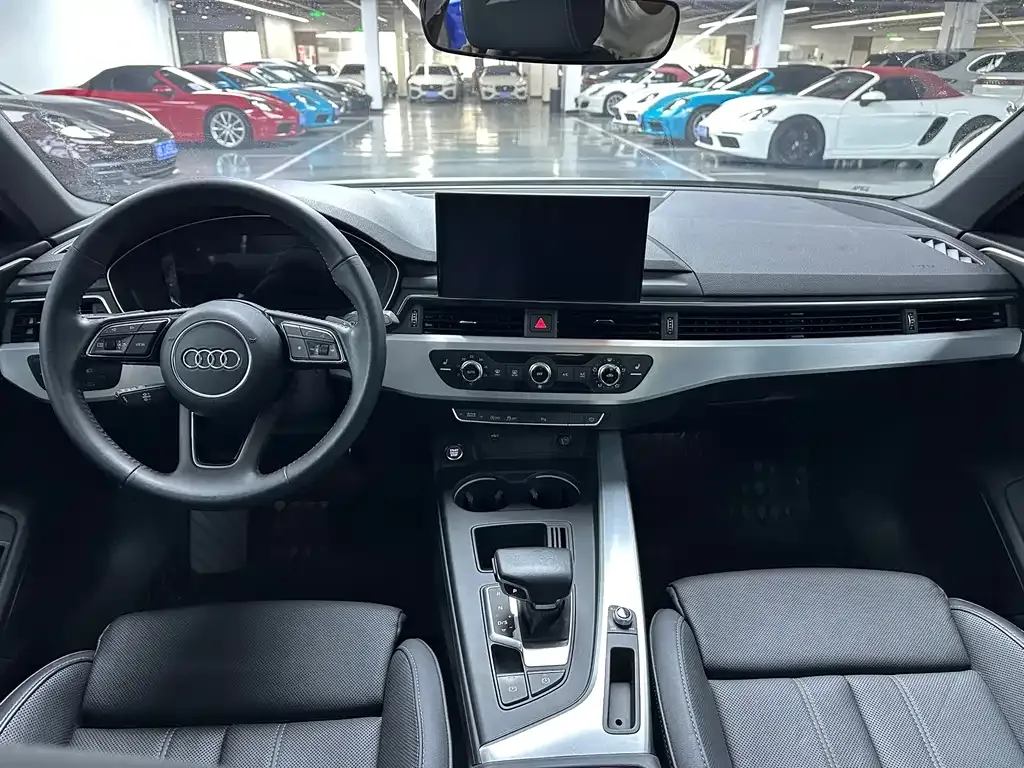 Audi A4L — фото 10