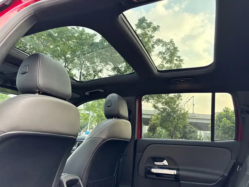 Mercedes-Benz GLB AMG — фото 2