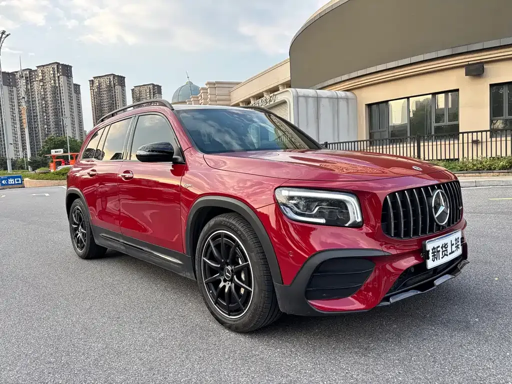 Mercedes-Benz GLB AMG — фото 9