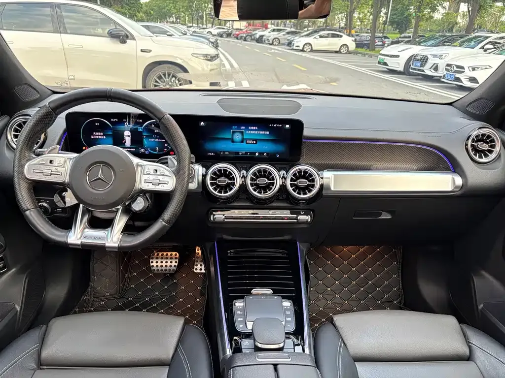 Mercedes-Benz GLB AMG — фото 7