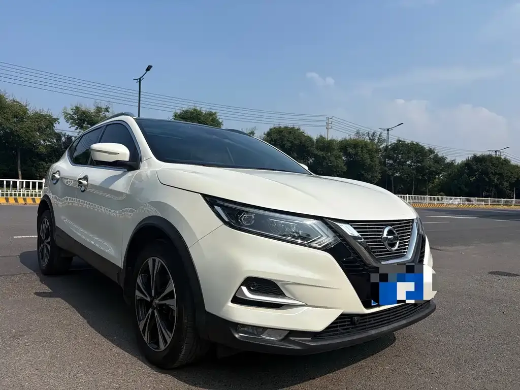 Nissan Qashqai — фото 9