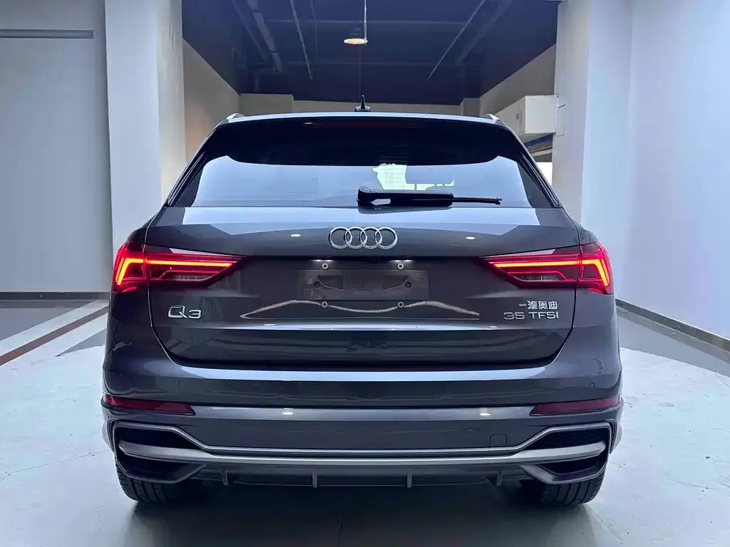 Audi Q3 — фото 10