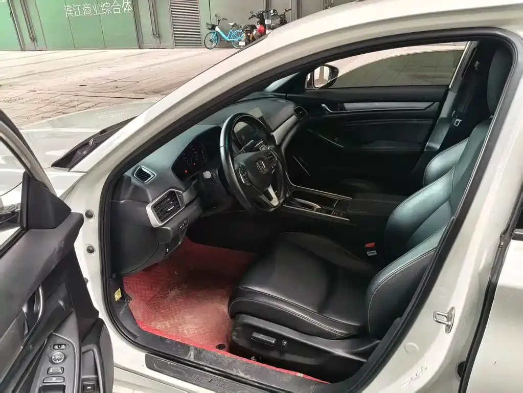 Honda Inspire — фото 6