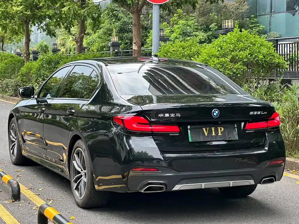 BMW 5 Series New Energy — фото 6
