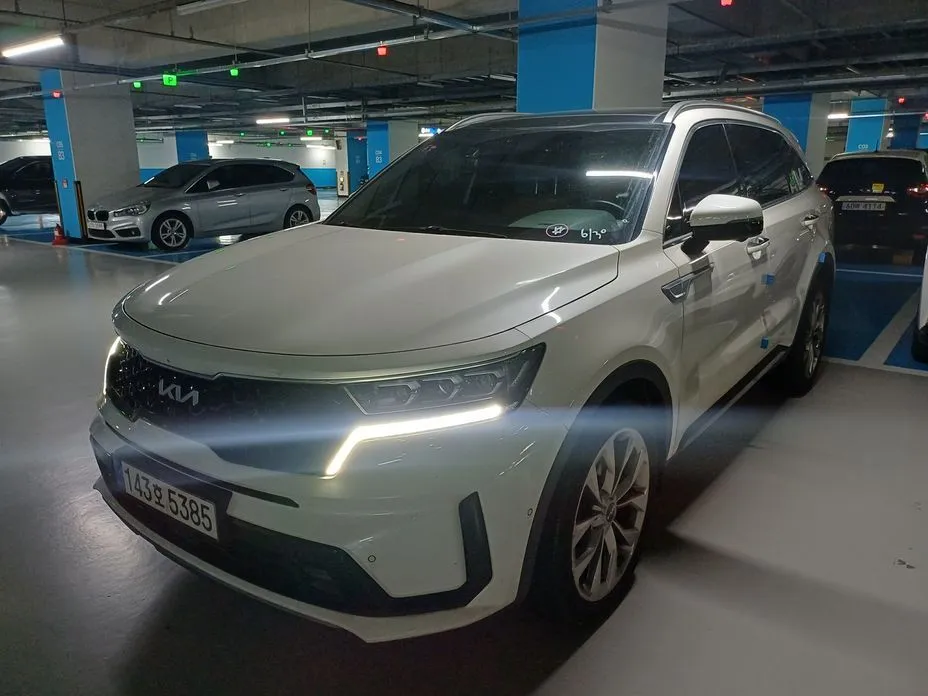 Kia Sorento — фото 1