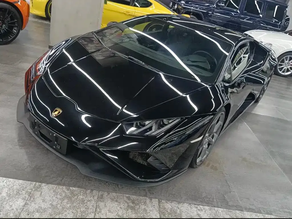Lamborghini Huracan — фото 1