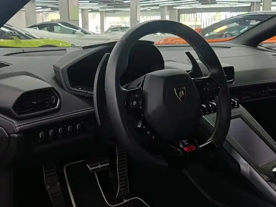 Lamborghini Huracan — фото 2