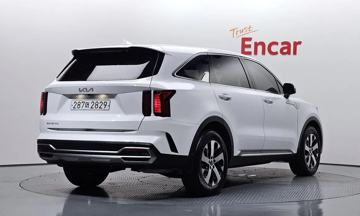 Kia Sorento — фото 4