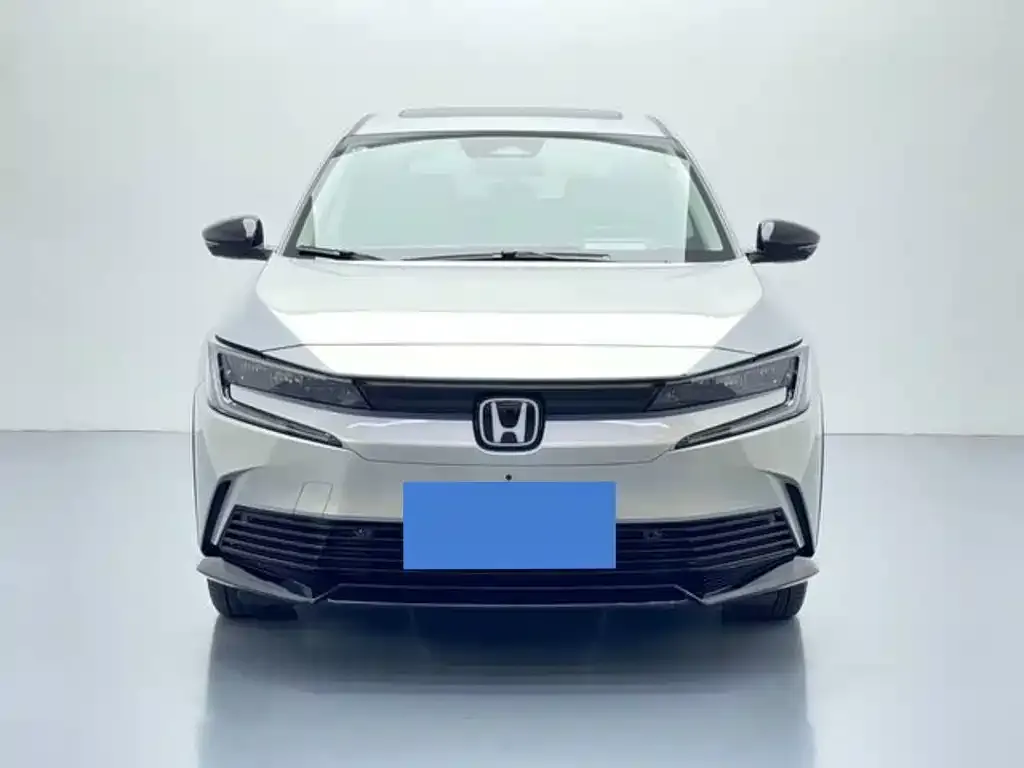 Honda e:NP2 — фото 8
