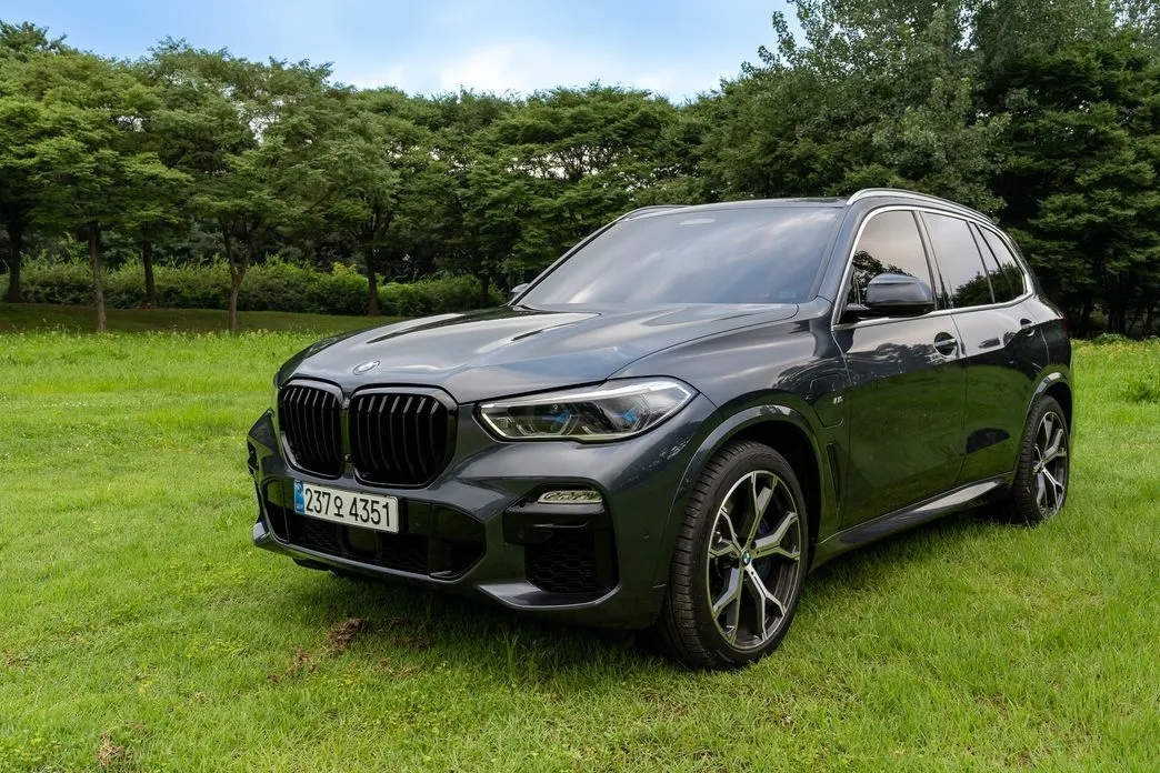 BMW X5 — фото 1
