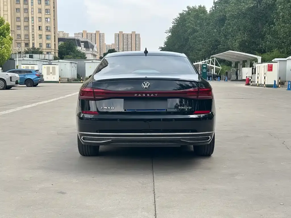 Volkswagen Passat — фото 5