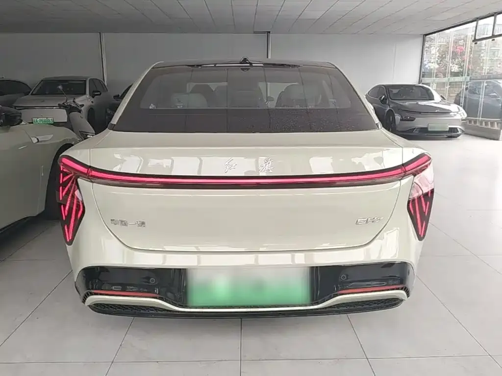 Hongqi EH7 — фото 3