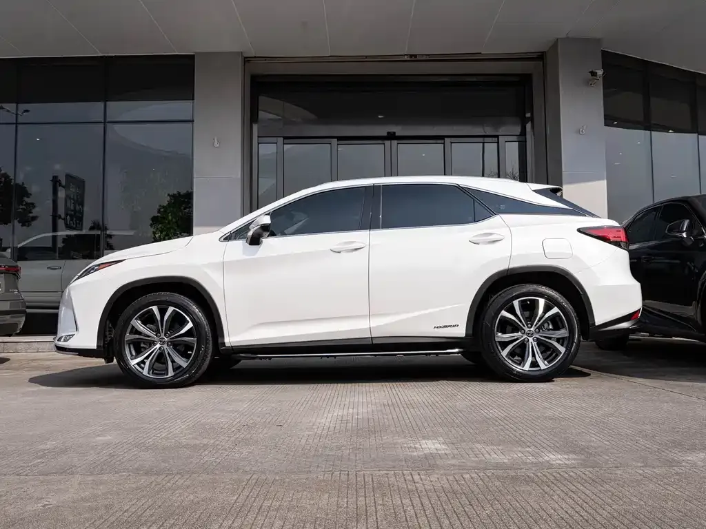 Lexus RX — фото 9