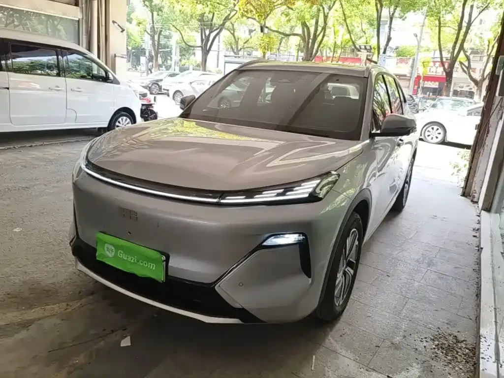 Geely Galaxy Xingjian 7 — фото 1
