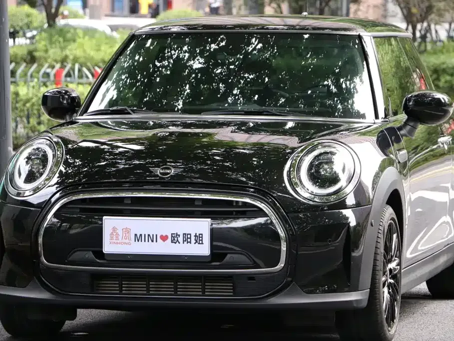 MINI Cooper (3-door) — фото 1