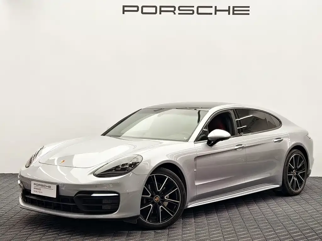 Porsche Panamera — фото 1