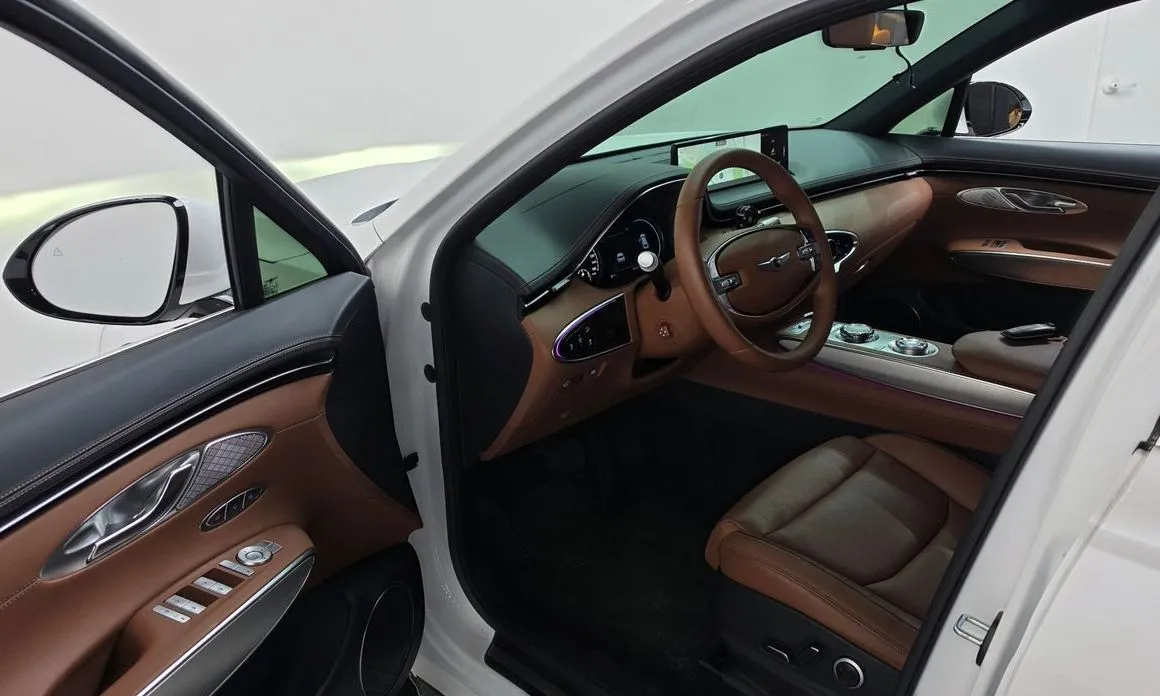 Genesis GV70 — фото 10