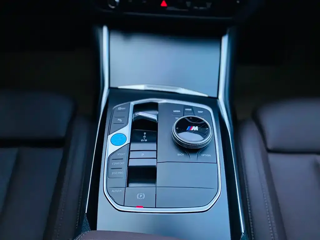 BMW i3 — фото 7