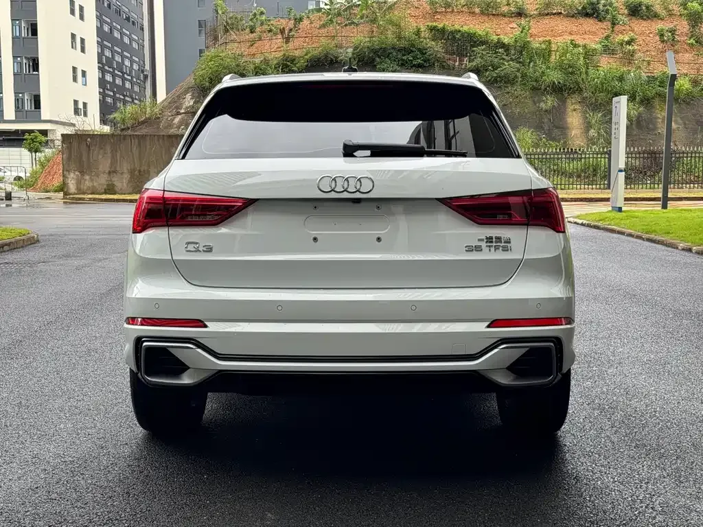 Audi Q3 — фото 7