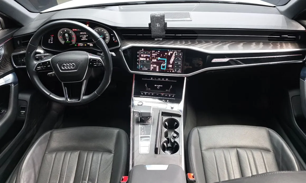 Audi A6 — фото 6