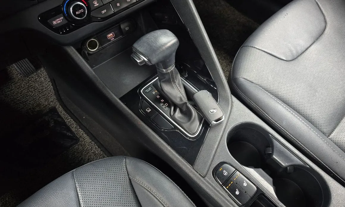 Kia Niro — фото 10