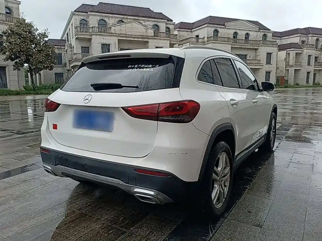 Mercedes-Benz GLA — фото 7