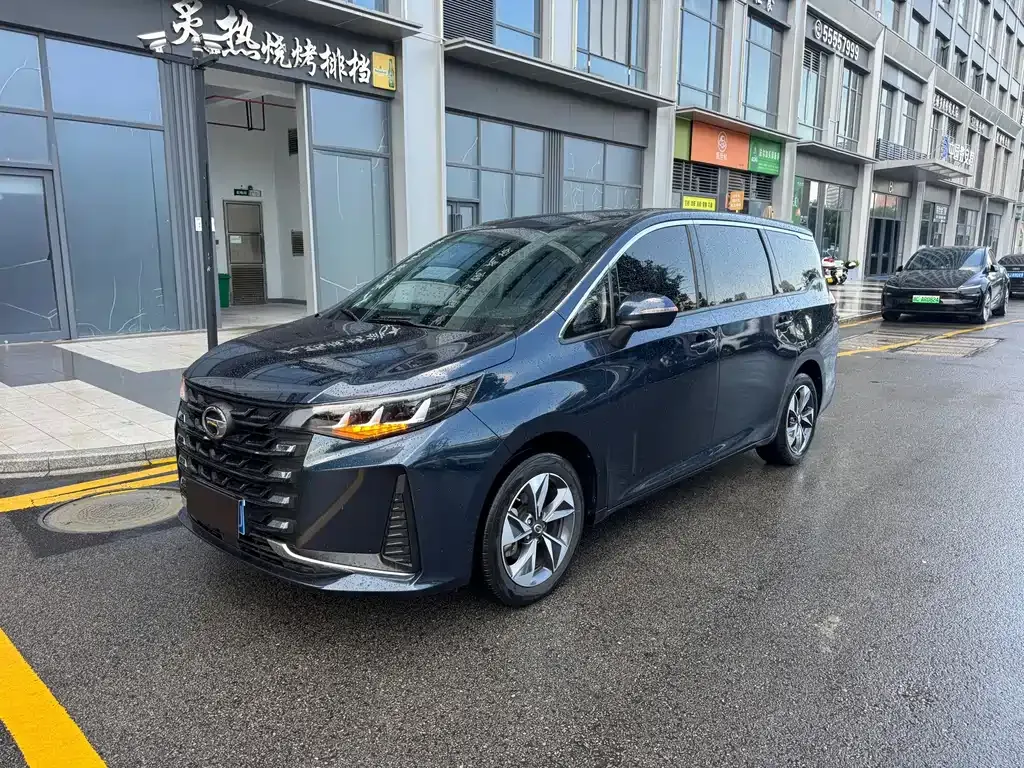 GAC Motor Trumpchi M6 — фото 1