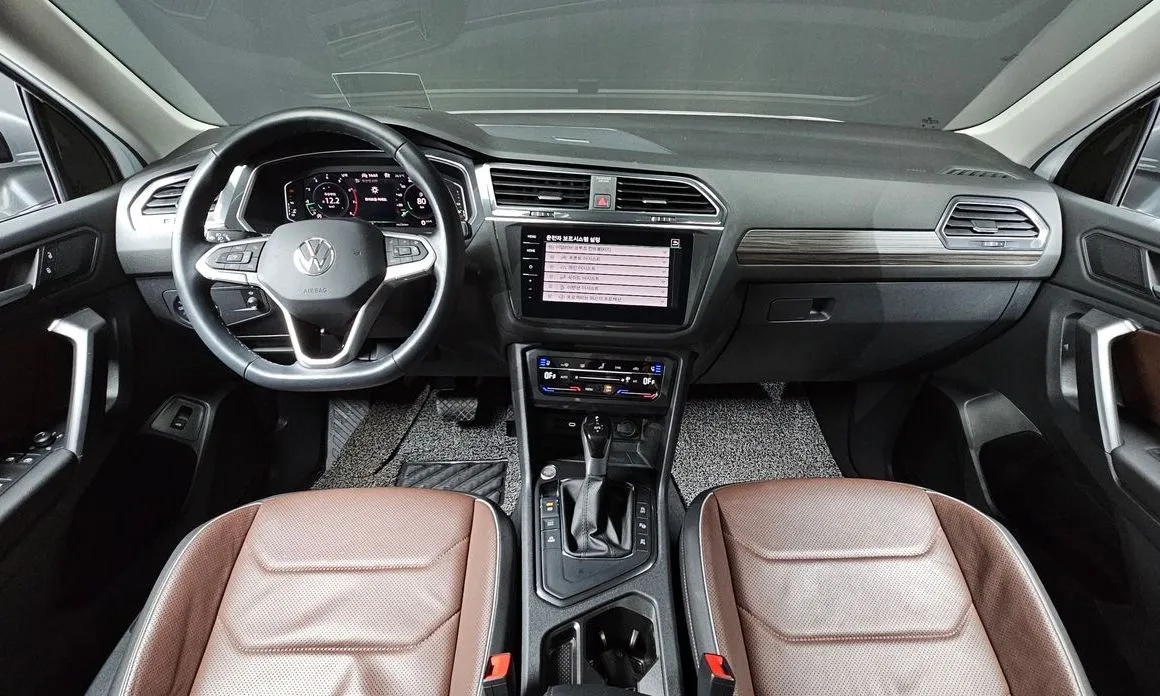 Volkswagen Tiguan — фото 8