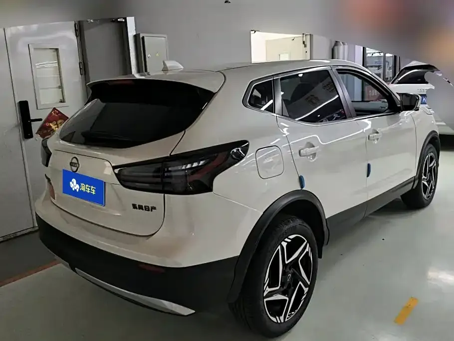 Nissan Qashqai — фото 5