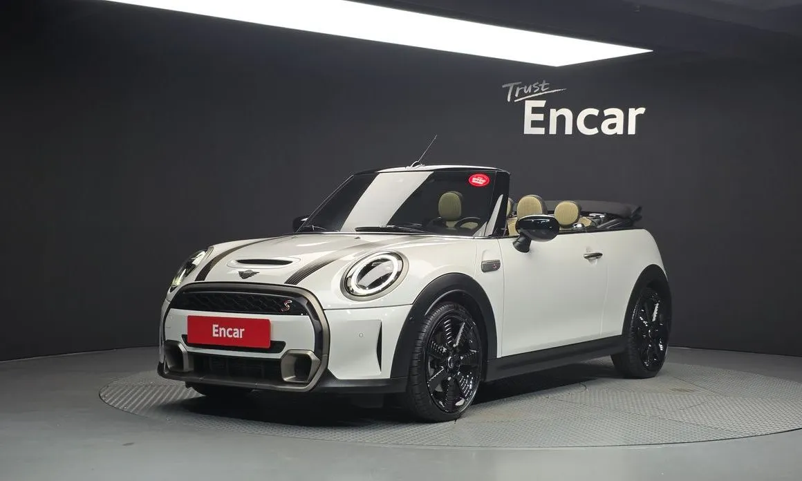 Mini Cooper Convertible — фото 1