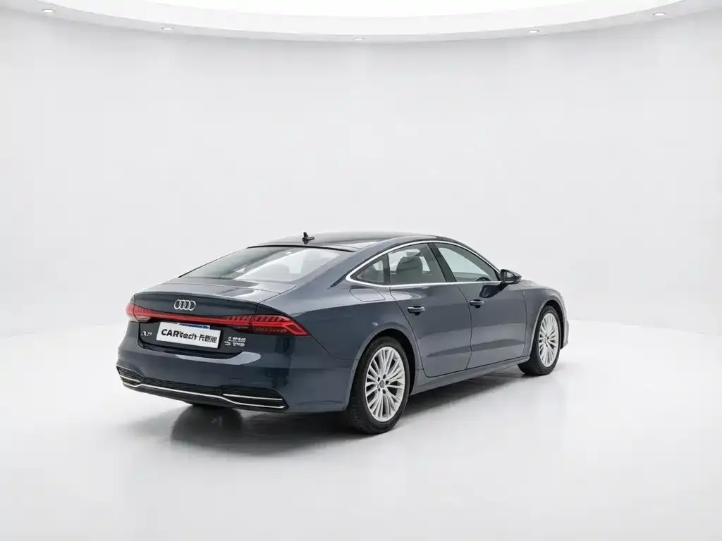 Audi A7L — фото 2