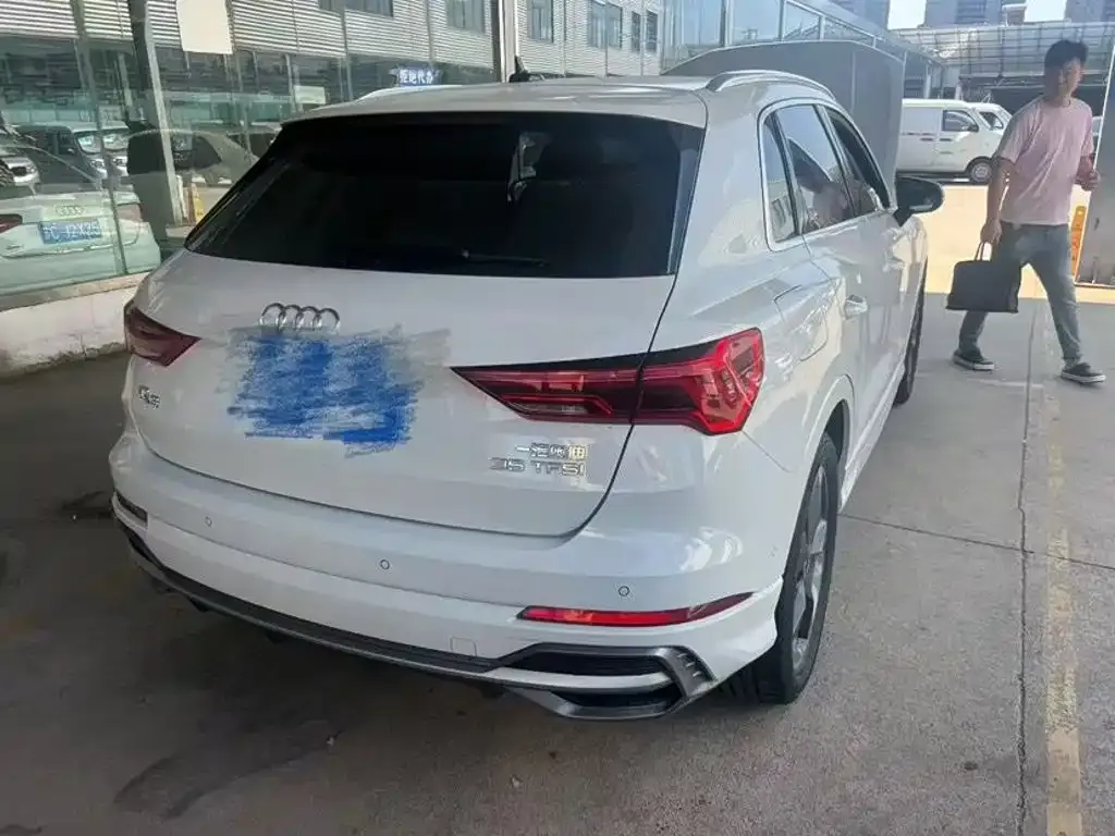 Audi Q3 — фото 6