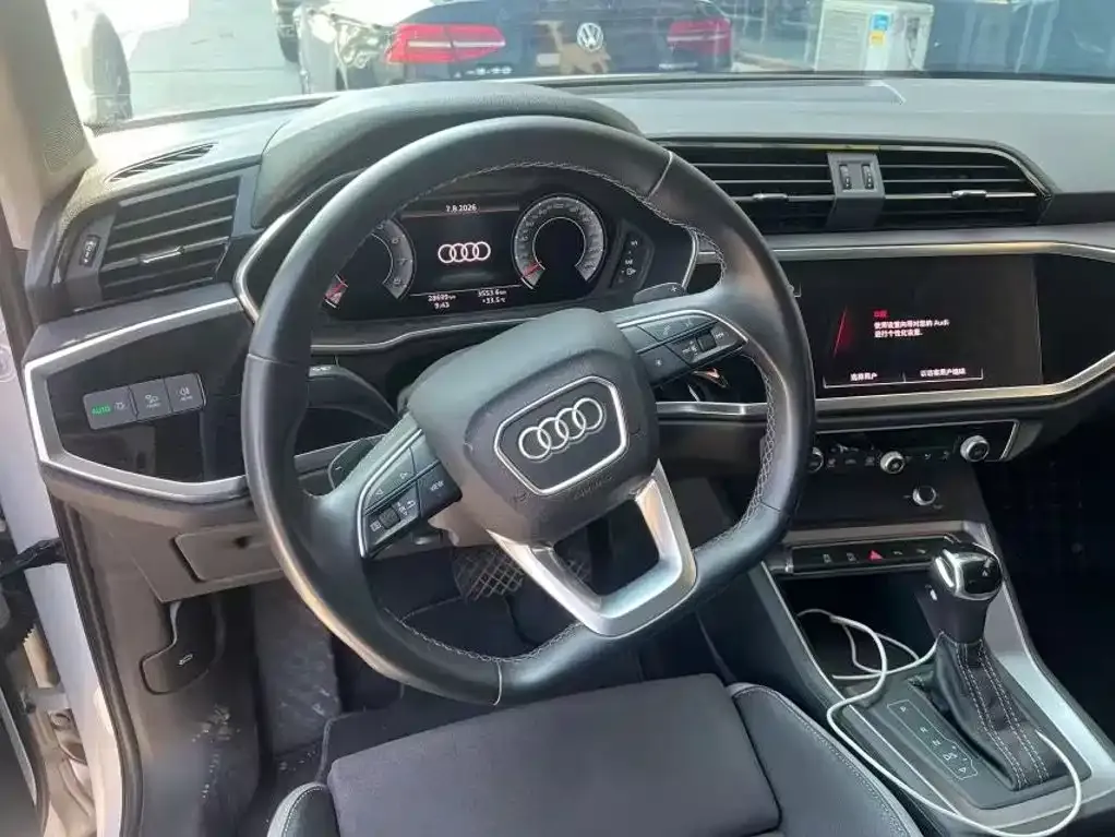 Audi Q3 — фото 3