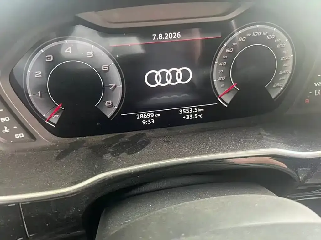 Audi Q3 — фото 5