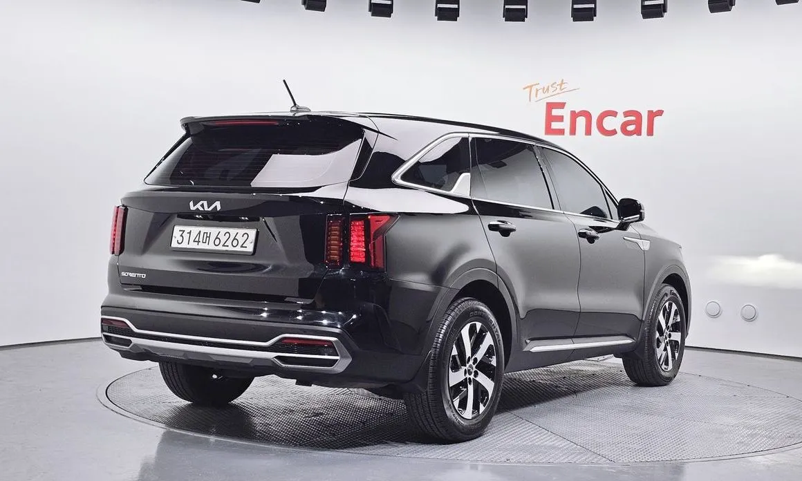 Kia Sorento — фото 7