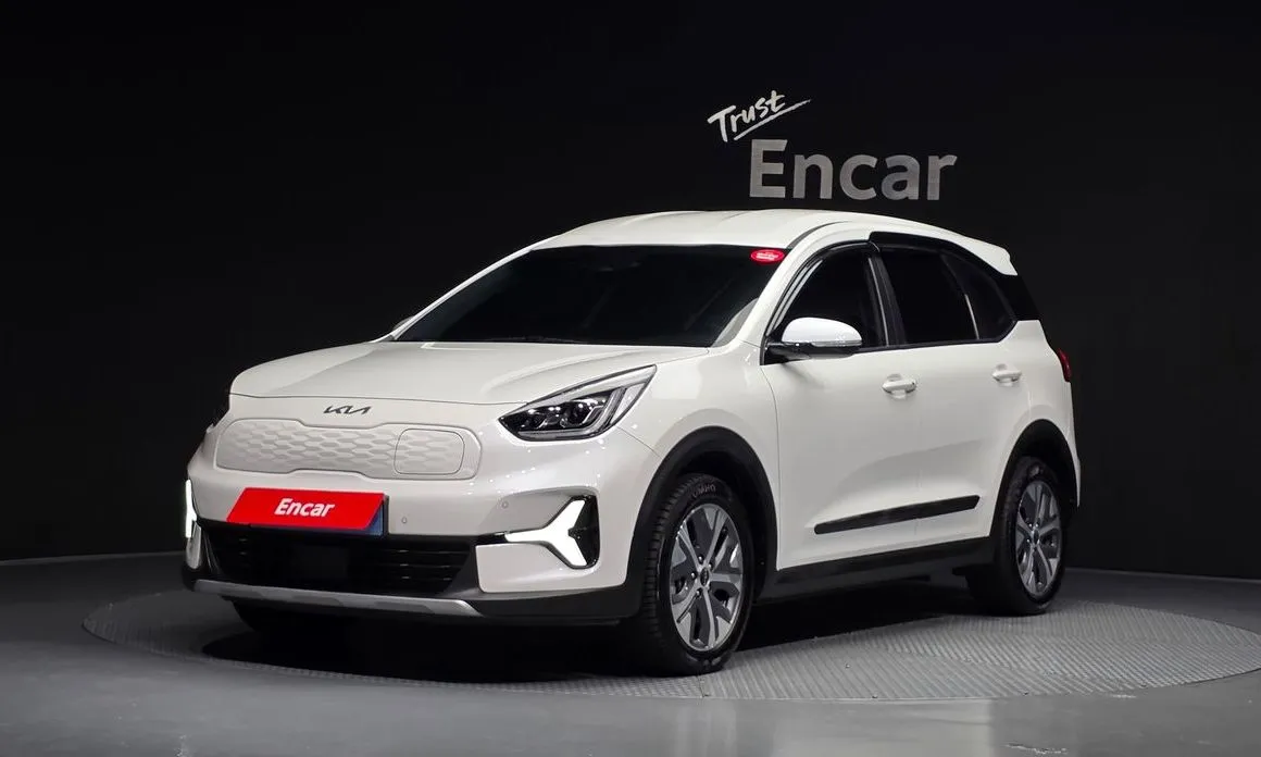 Kia Niro — фото 1