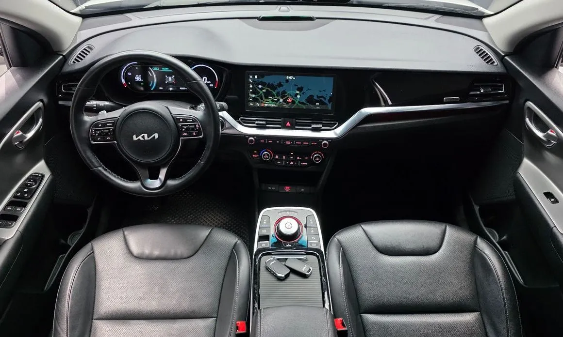 Kia Niro — фото 9