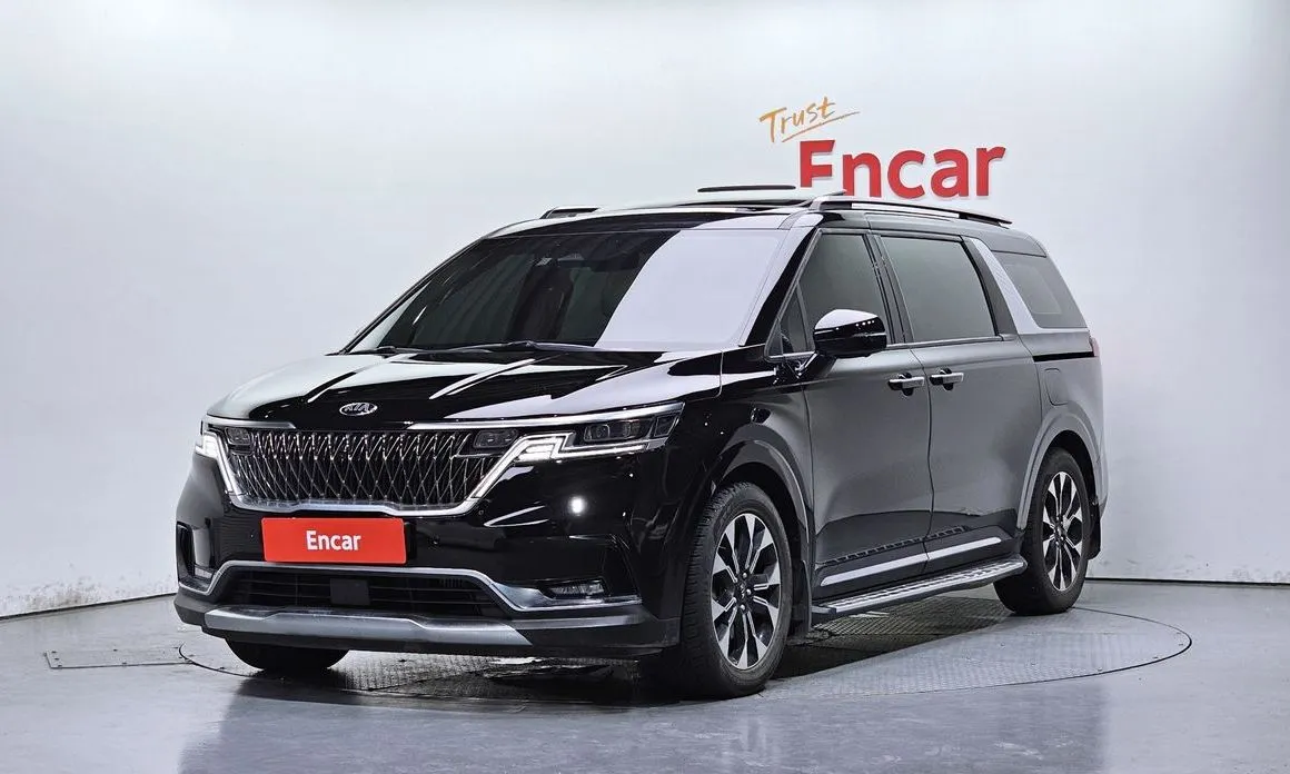 Kia Carnival — фото 1