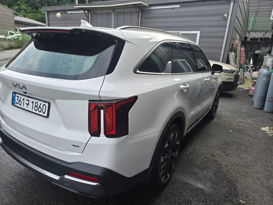 Kia Sorento — фото 9
