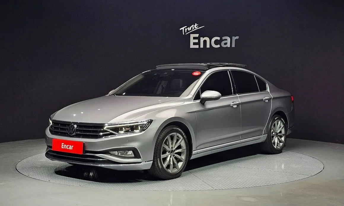 Volkswagen Passat — фото 1