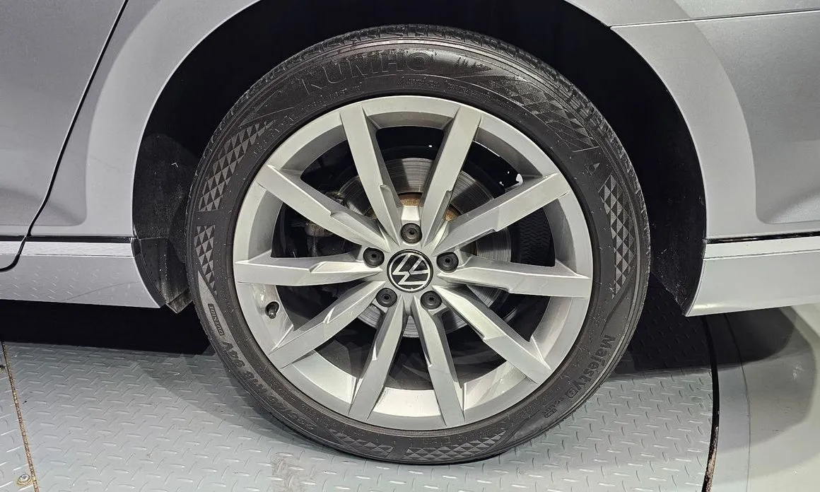 Volkswagen Passat — фото 5