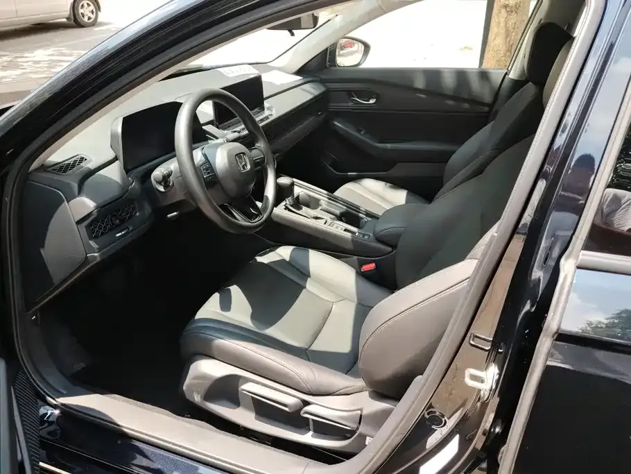 Honda Accord — фото 3