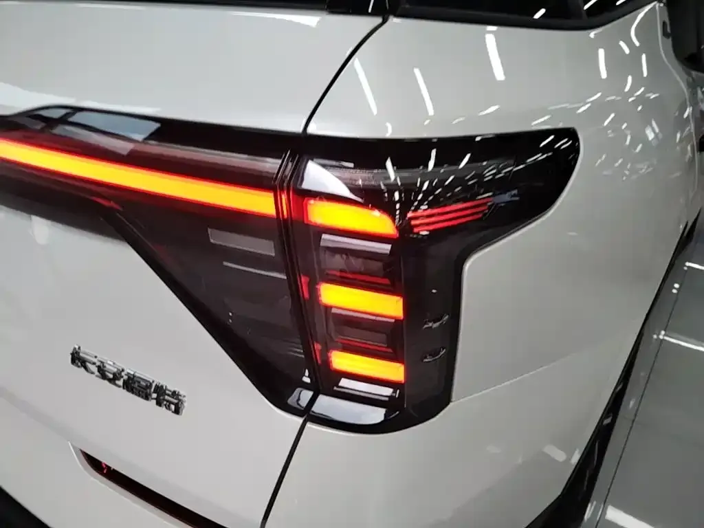 Ford Edge — фото 4