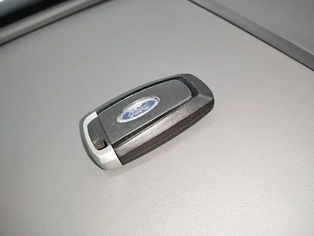 Ford Edge — фото 2