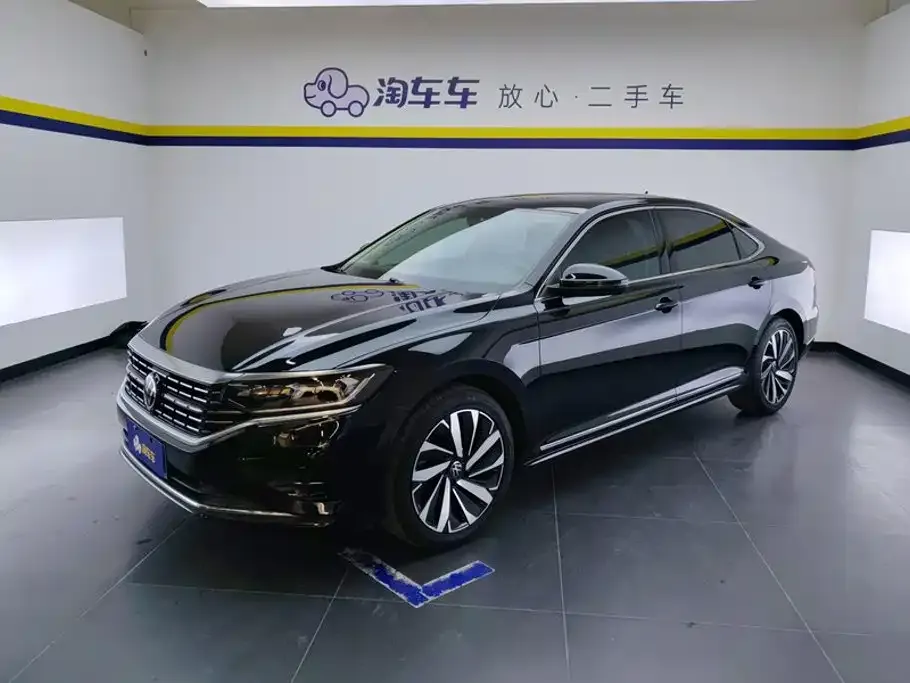 Volkswagen Passat — фото 1
