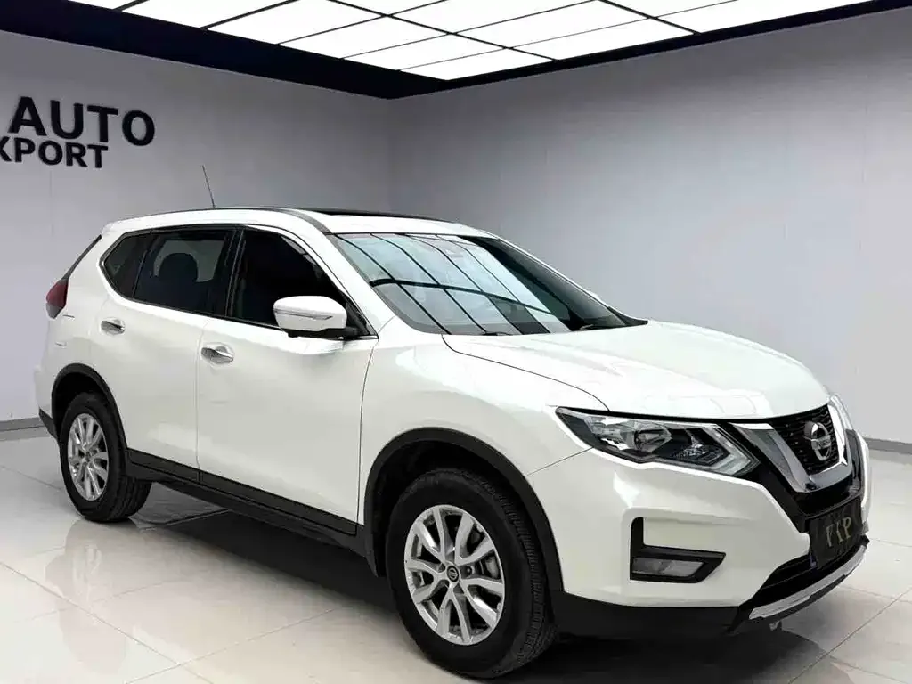 Nissan X-Trail — фото 5
