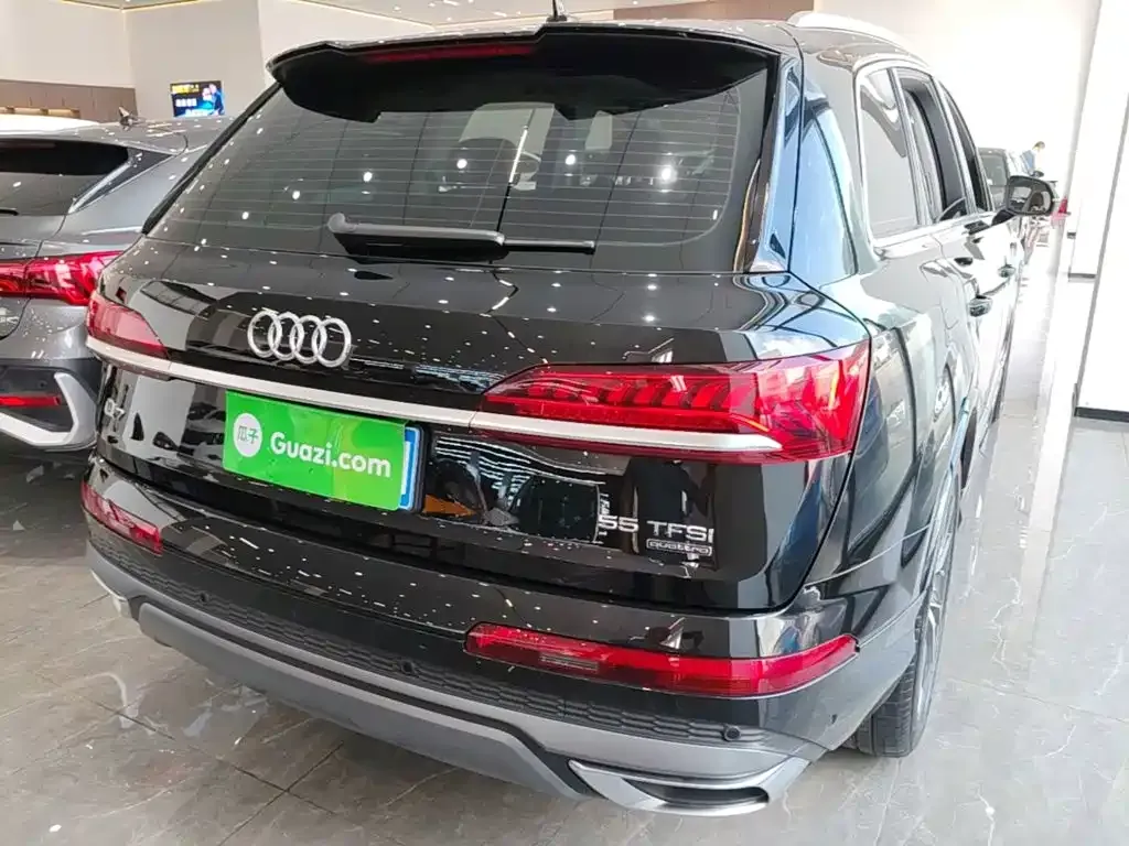 Audi Q7 — фото 3