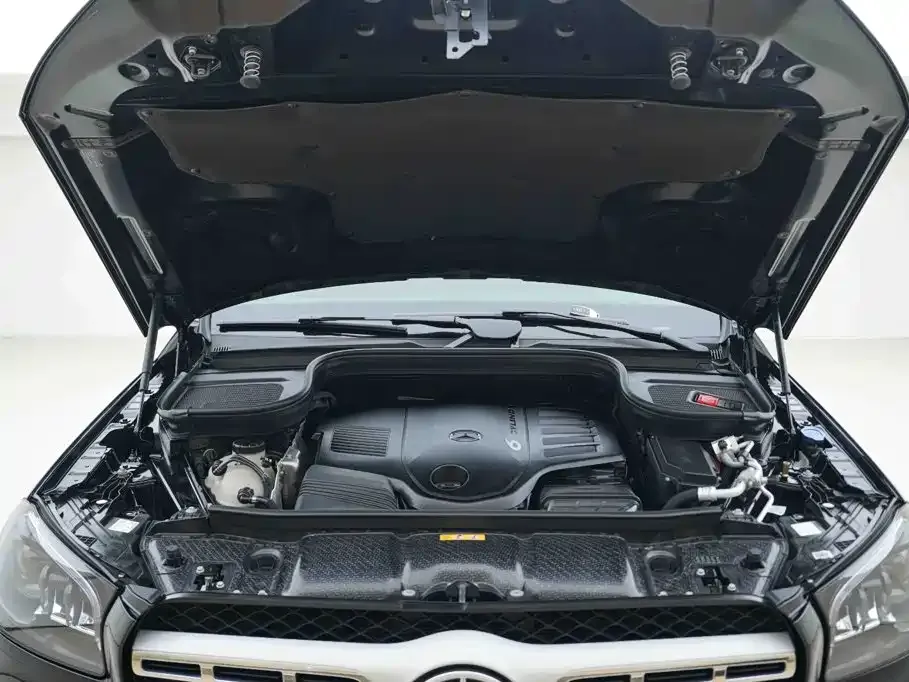 Mercedes-Benz GLS — фото 5