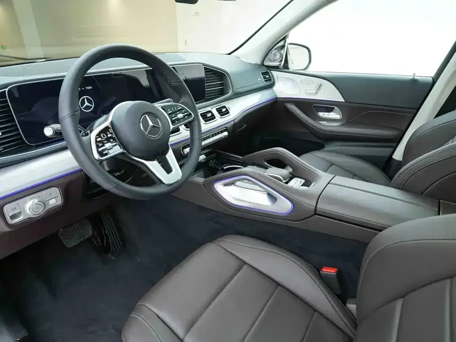 Mercedes-Benz GLS — фото 8