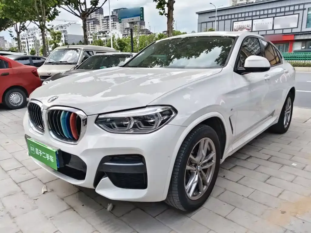 BMW X4 — фото 4
